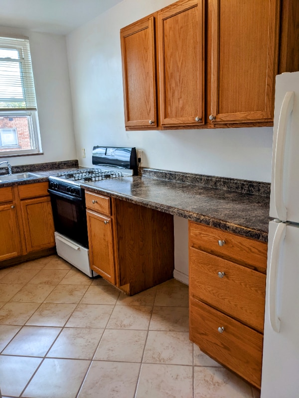 Photo - 5928 Belmont Ave