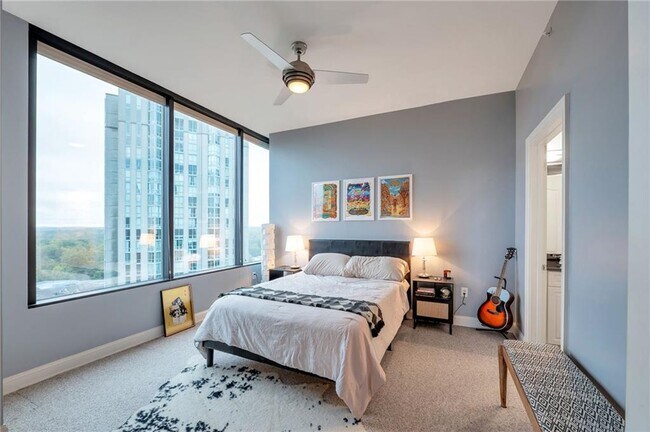 Photo - 2828 Peachtree Rd NW Unidad 1703