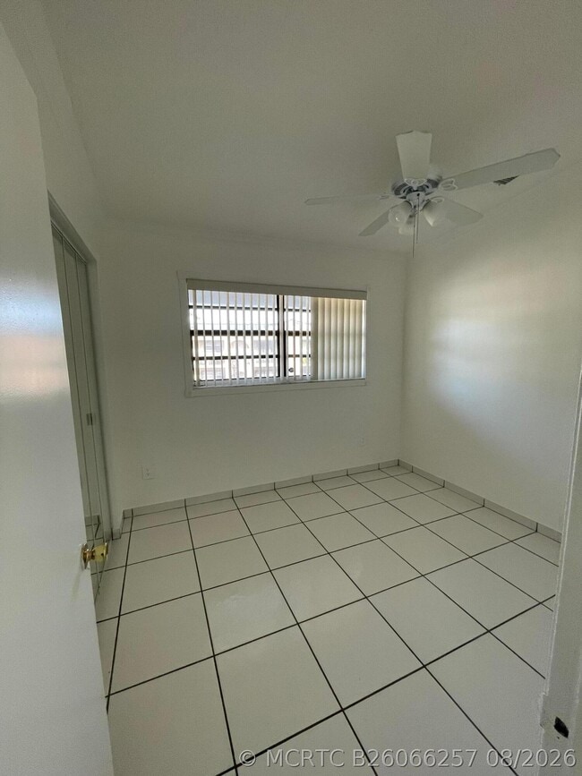 18340 Mediterranean Blvd Unit 2806