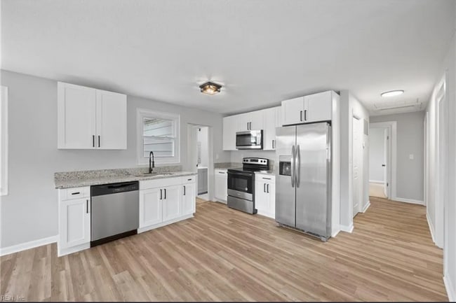 Photo - 2810 Roanoke Ave