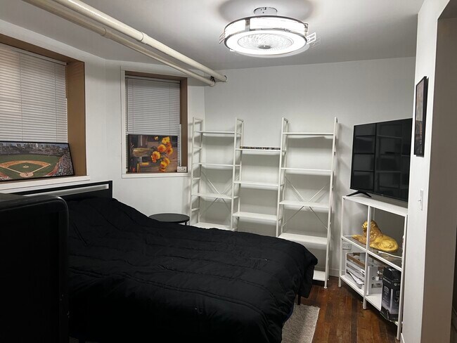 Photo - 5614 N Wayne Ave Unit Ground Level