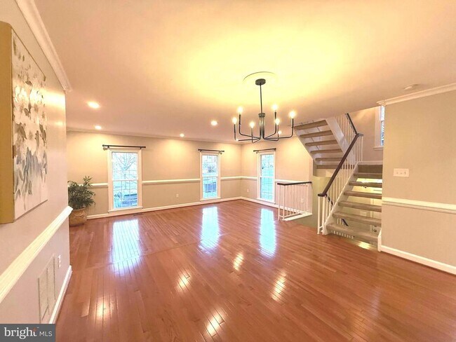 Photo - 4235 Sleepy Lake Dr