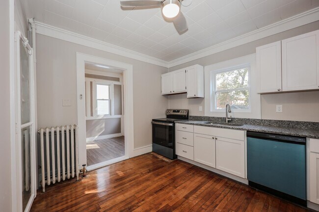 Photo - 107 Arlington St