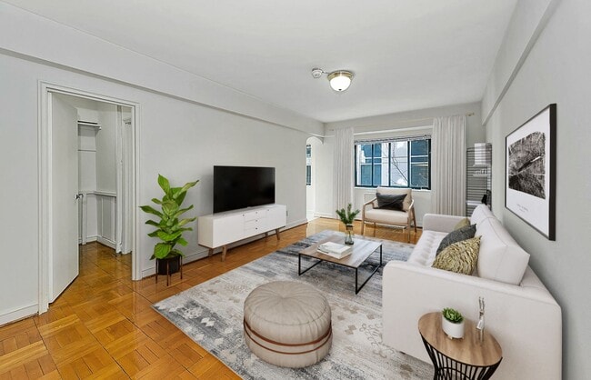 Living area (virtually staged)