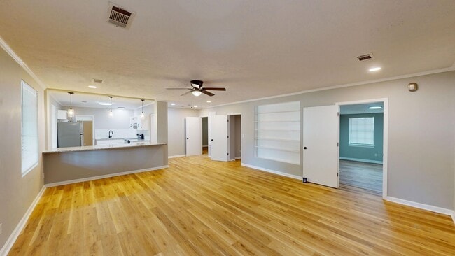 Photo - Walk to Downtown Prattville!!! 4/2 Completely Updated!