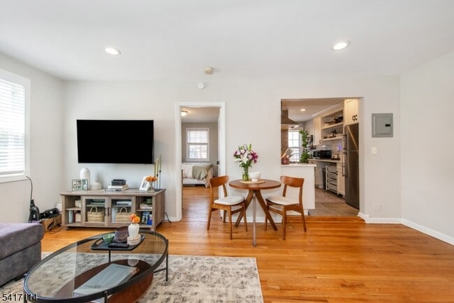 Photo - 376 Claremont Ave Unit 9