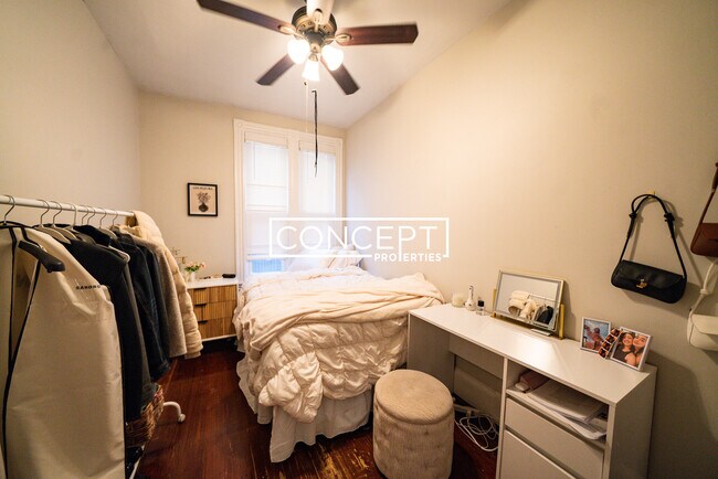 Photo - 719 Parker St Unit 2