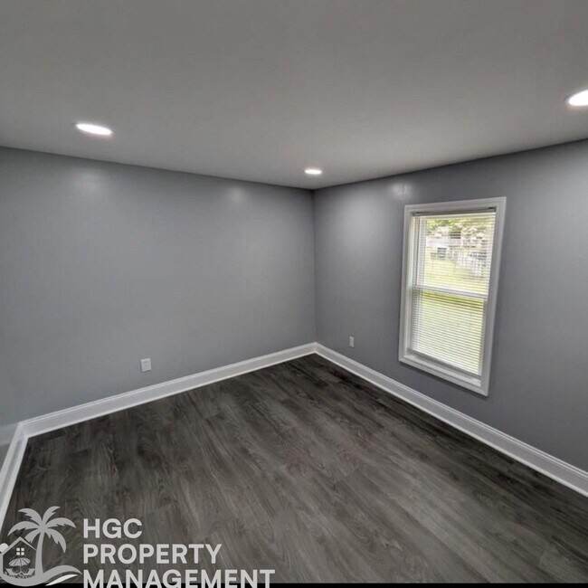 Photo - 344 Wilshire Dr