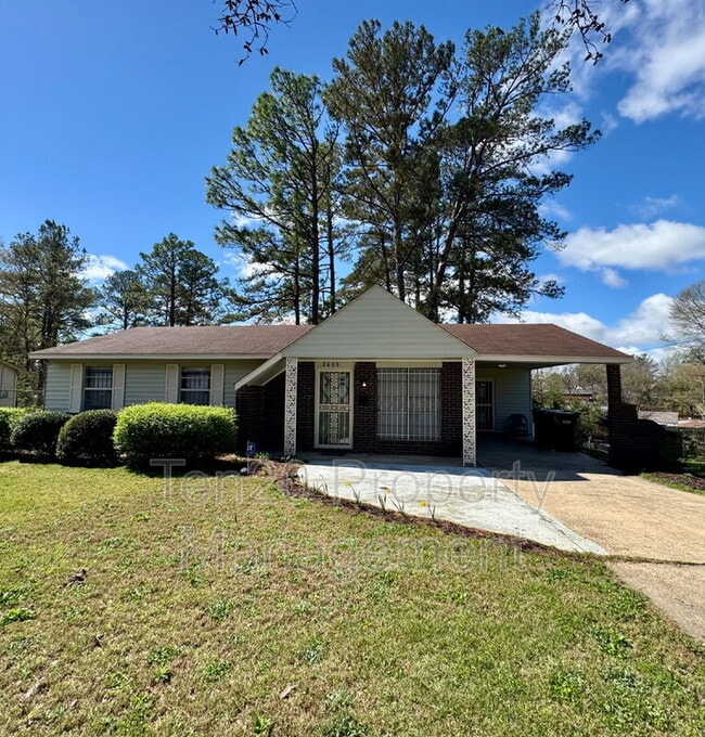 Building Photo - 6732 Playfield Dr