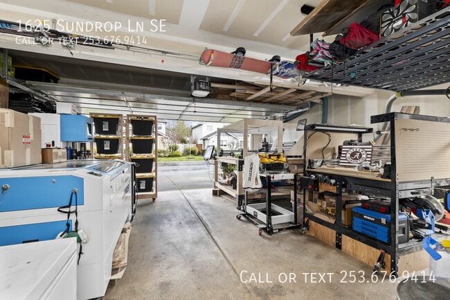 Photo - 1625 Sundrop Ln SE