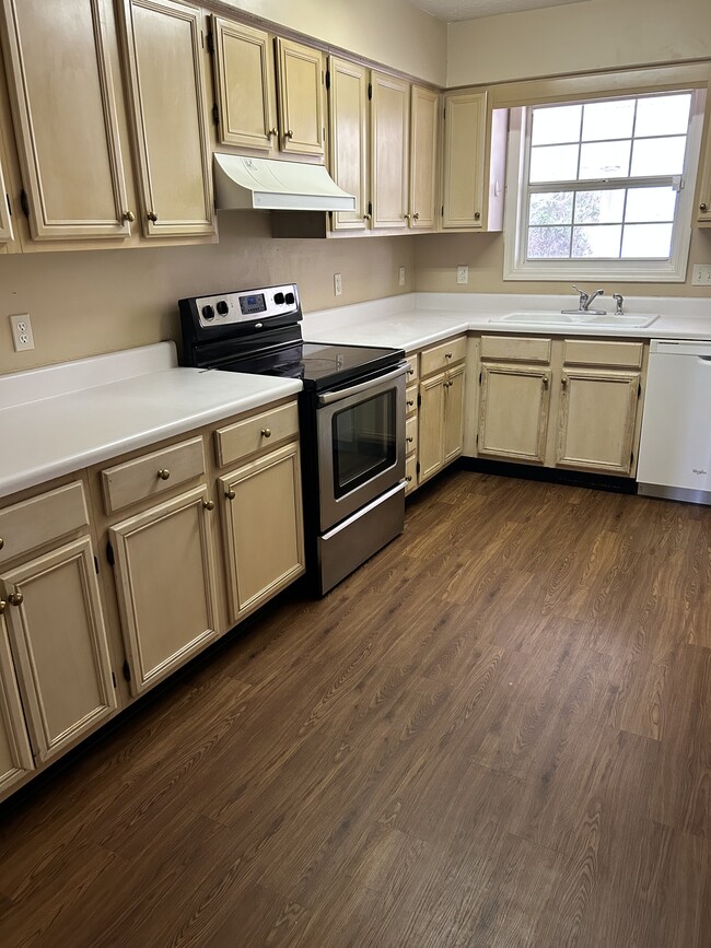 Photo - 1033 DeKalb St