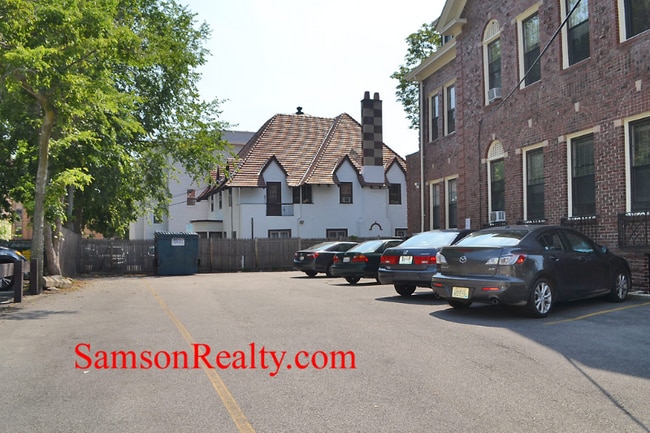 Photo - 257 Gano St Unit 8