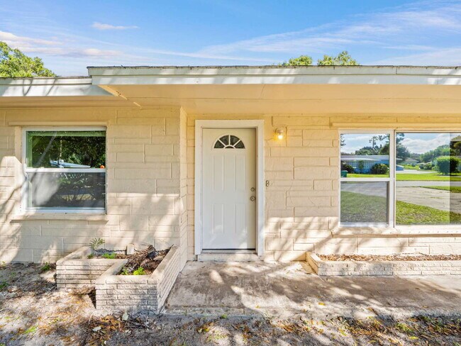 Photo - 3-bedroom, 2-bathroom pool home