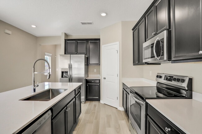 Photo - 2203 Sequoia Ct