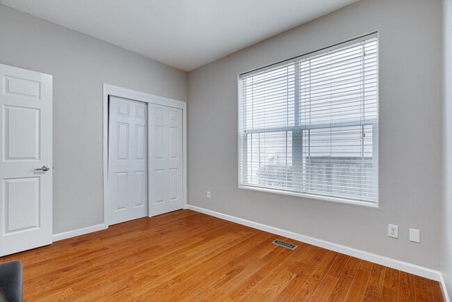 16552 NE Pacific Terrace