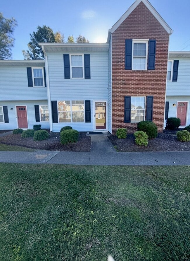 Building Photo - 2 Bedroom, 2 Full Bathroom Condo in Wester...