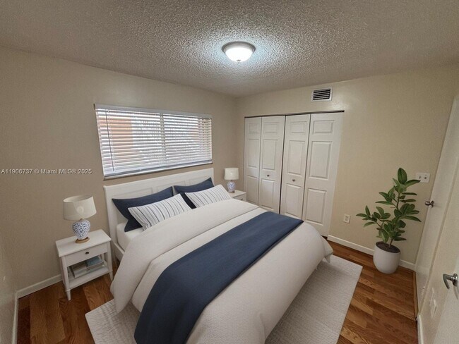 Photo - 14903 SW 80th St Unidad 112