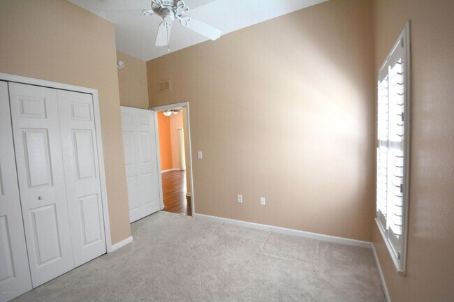 Photo - 4047 Meander Pl