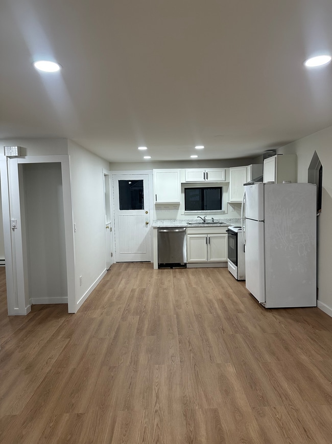 Photo - 9533 Ashworth Ave N