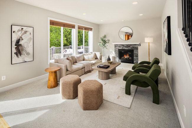 Photo - 1977 16th Ct NE