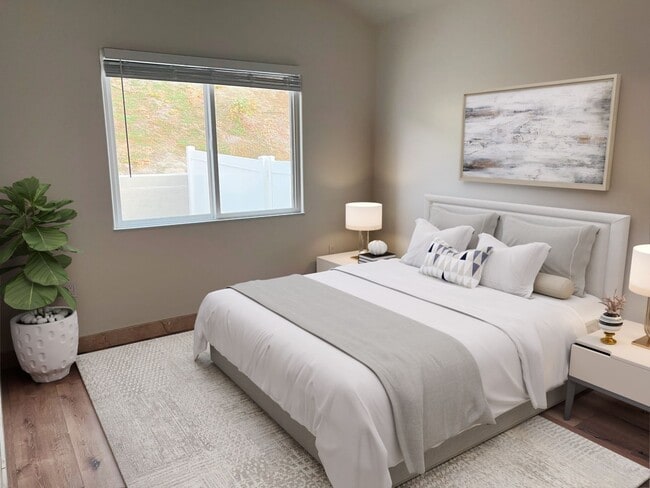 Photo - New & Updated 2 Bed / 1 Bath Lower Level Unit on Fire Mountain