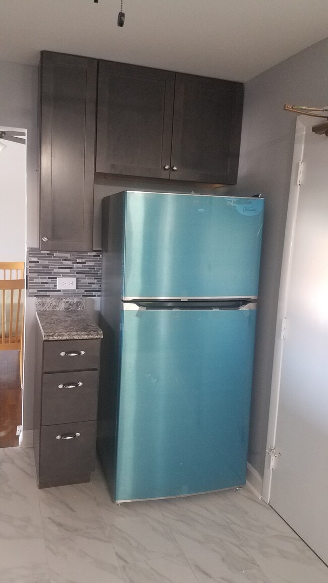 Kitchen - 8892 Jody Ln Unit 2G