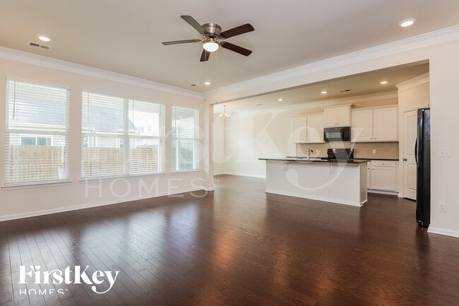 Photo - 509 Adalina Dr