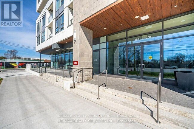 Photo - 1480 Bayly St Unit 507