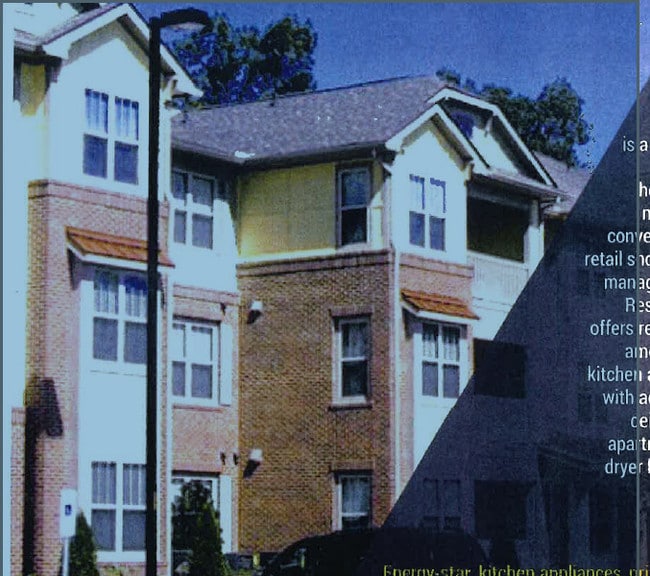 Laurel Crossing Apartments