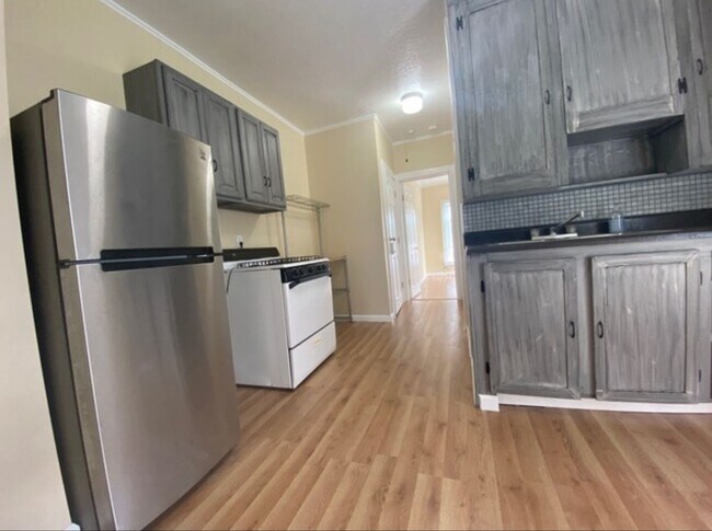 Photo - 250 N 6th Ave Unit 250 n 6th Ave  #2s