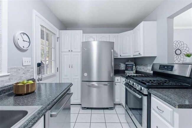 Photo - 1010 Scott Blvd Unidad B1