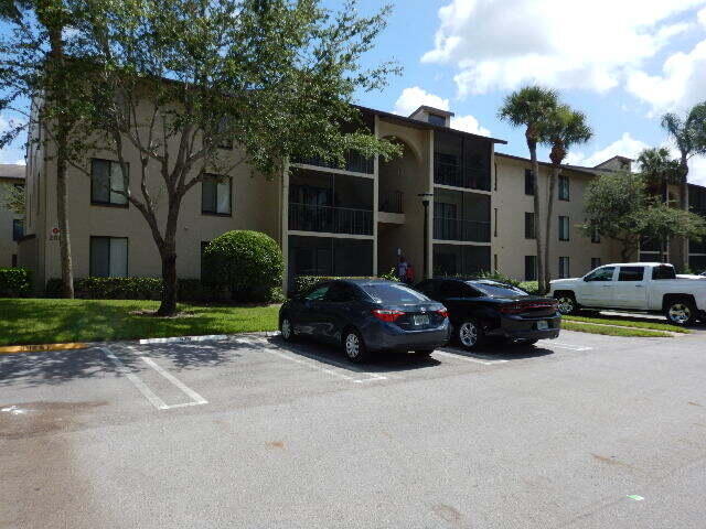 Building Photo - 202 Foxtail Dr Unit D2 Rental