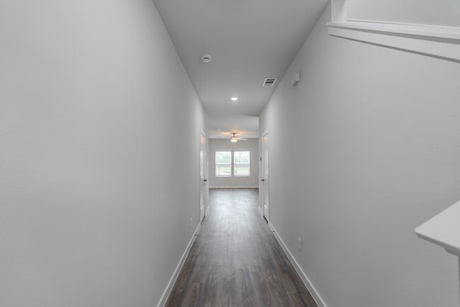 Photo - 7843 Alset Dr