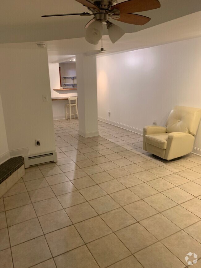 Building Photo - 1712 Euclid St NW Unit 1712 b Euclid Street NW Rental