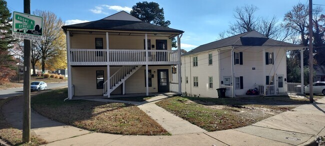 Building Photo - 904 Pittsburg Ave Unit 904 Rental