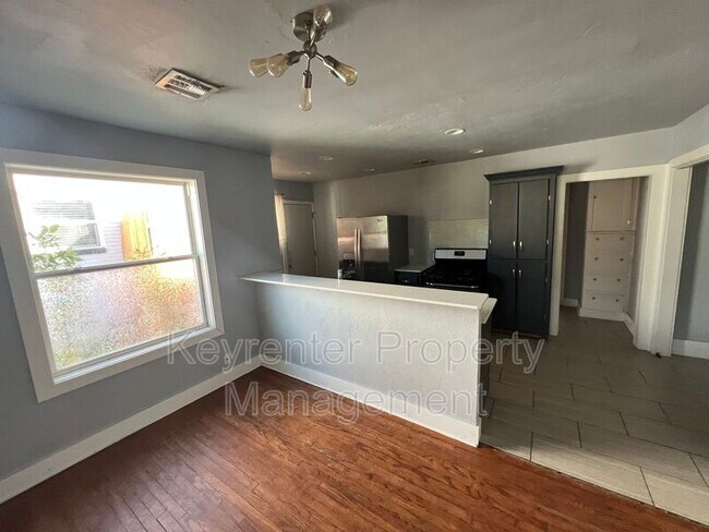 Photo - 116-118 NW 31st St Unit 116