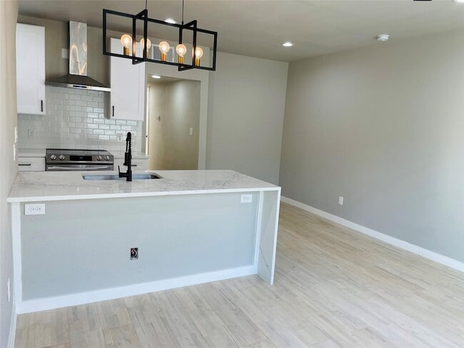Photo - 4609 Virginia Ave Unit 101