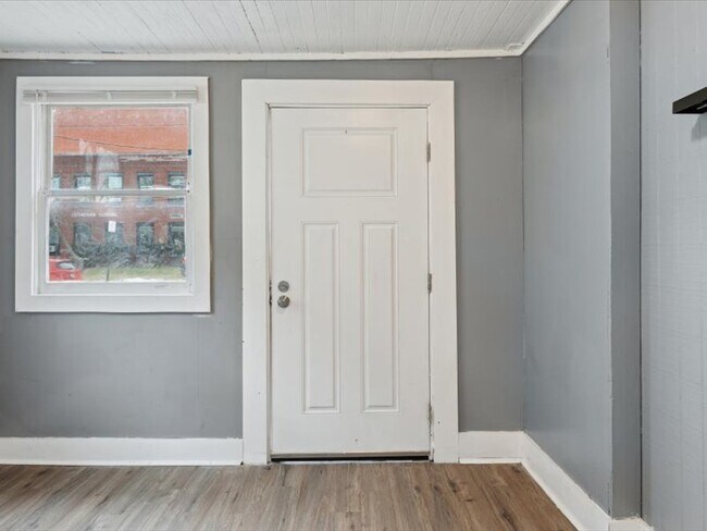 Photo - 4002 Ardmore Ave