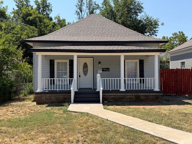 Photo - 1417 W Idaho Ave