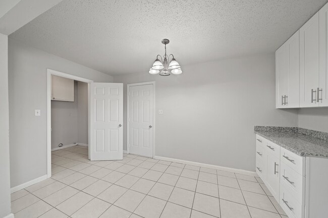 Photo - 3203 Ripplebrook Dr