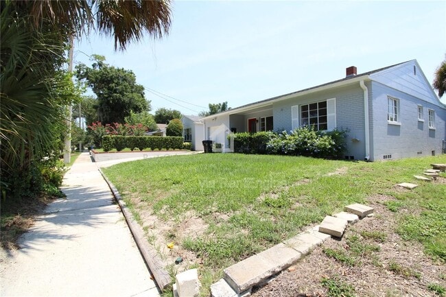 Photo - 1639 Oakmont Ln