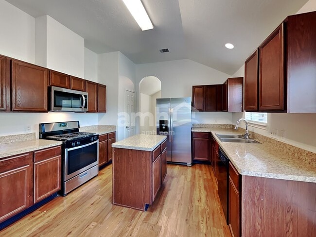 Photo - 2322 Steep Pine Trl