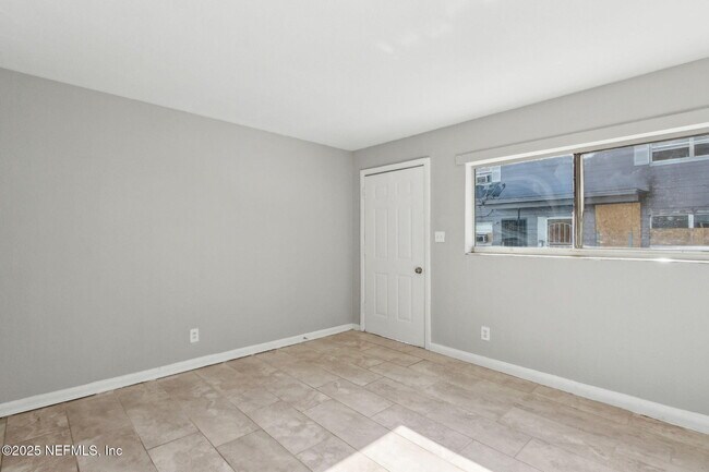 Photo - 1224 W 18th St Unit 4