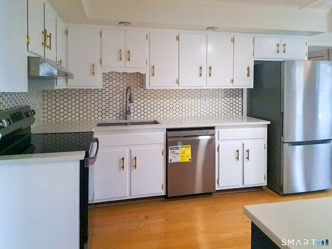 Photo - 651 Quinnipiac Ave Unit 2