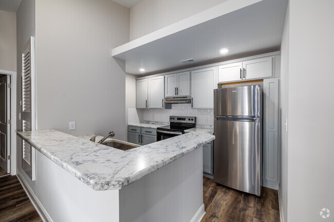 E2 2BR, 2BA - 1,120 SF - Kitchen