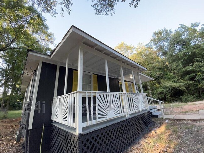 Photo - 121 Cedar St