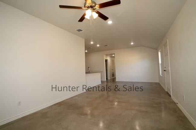 Photo - Modern Newer Duplex off Warrior's Path in Harker Heights