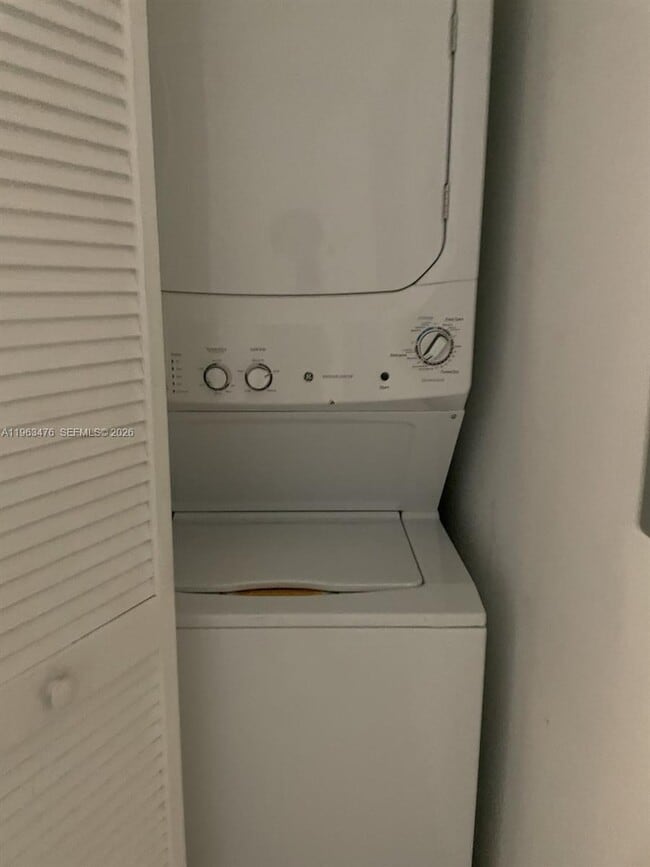 Photo - 31 SE 6th St Unit 404