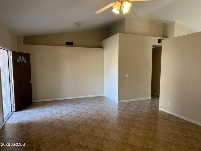 Photo - 1913 E Marquette Dr