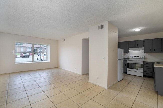 Photo - 310 Fairway Ave